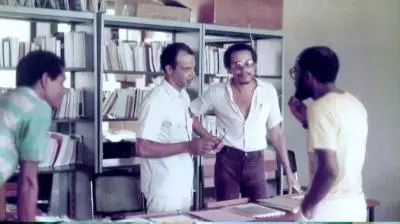 hommes qui font des études, photo des années 30